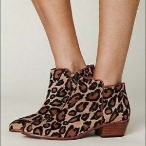 Sam Edelman Petty 7.5 faux fur leopard cheetah print ankle booties pony hair